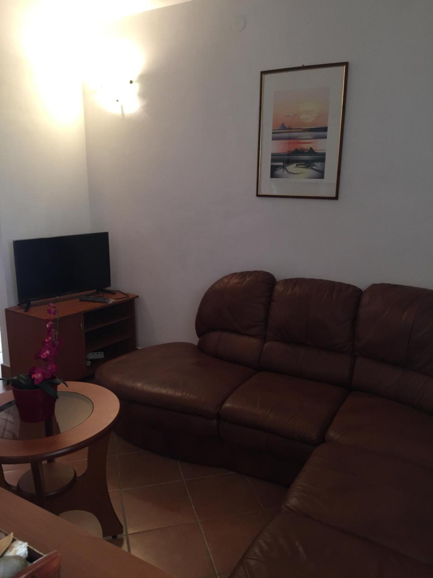 Apartments Anka Нін Екстер'єр фото
